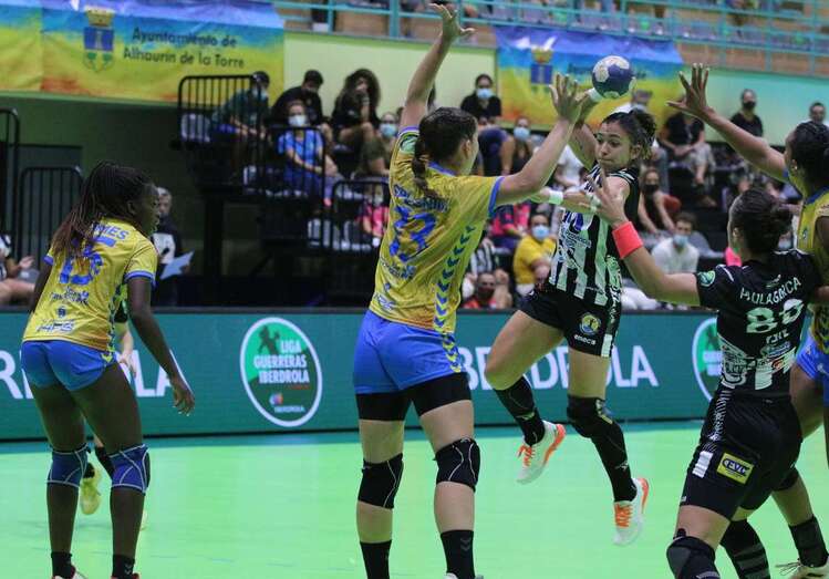 Imagen de archivo de un partido entre el Rocasa y el Costa del Sol Málaga / TA